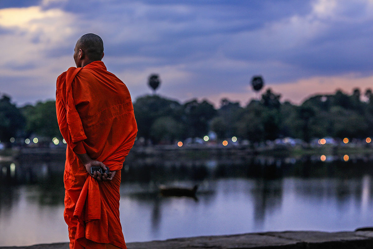 Contemplação no Camboja